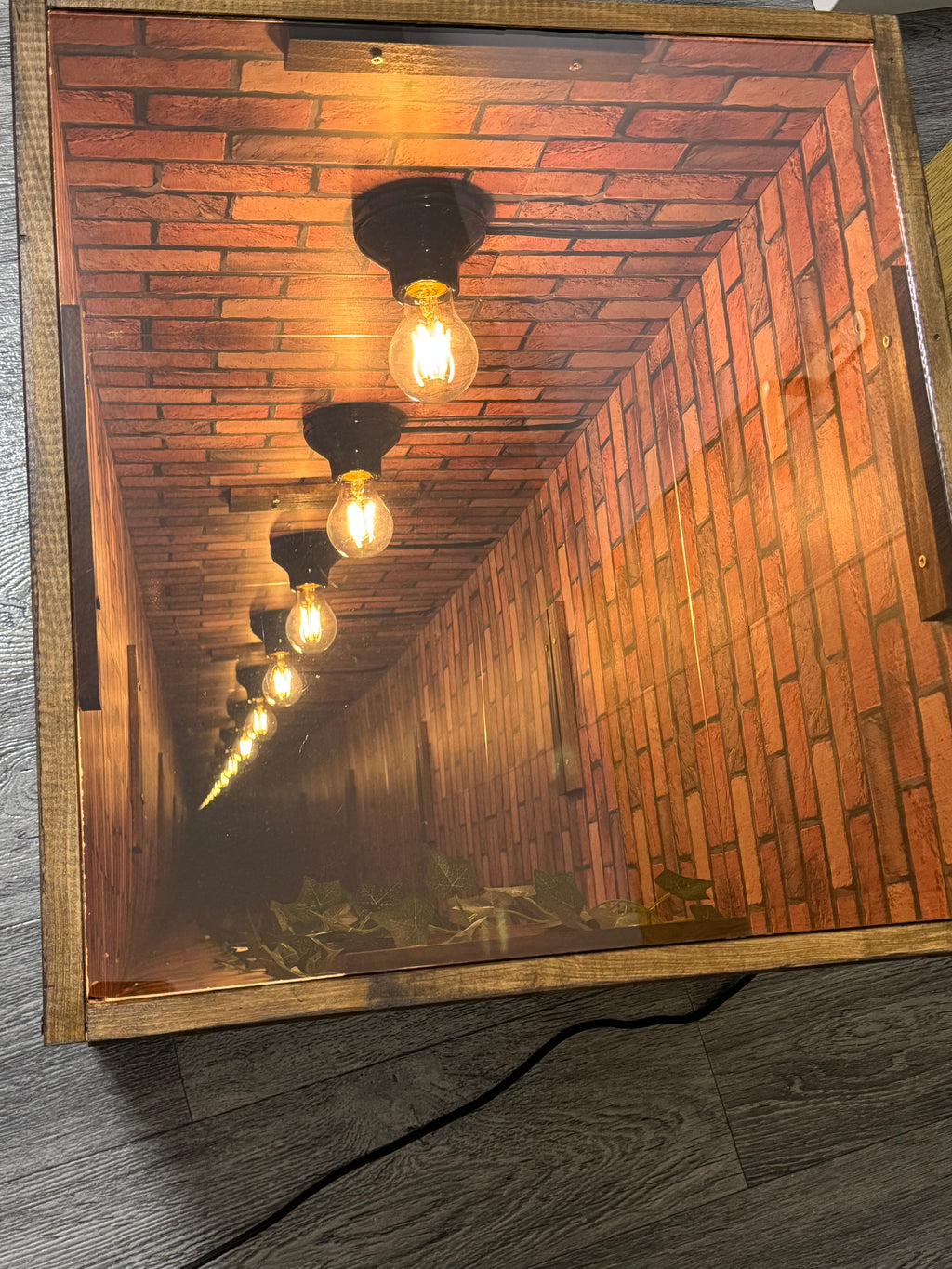 Infinity Mirror Table – Handgefertigt in Berlin von AM Depth Lab